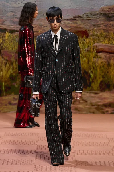 Look 72